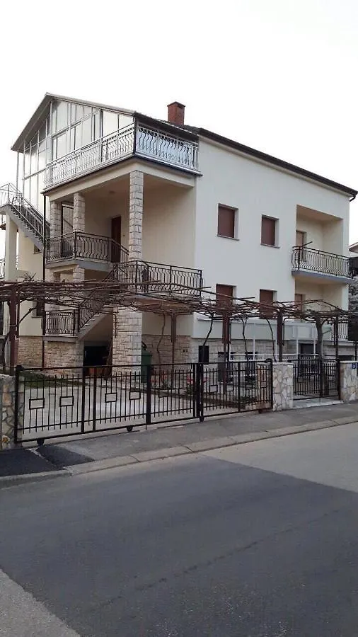 Brustoloni 29 Ferienappartment Umag