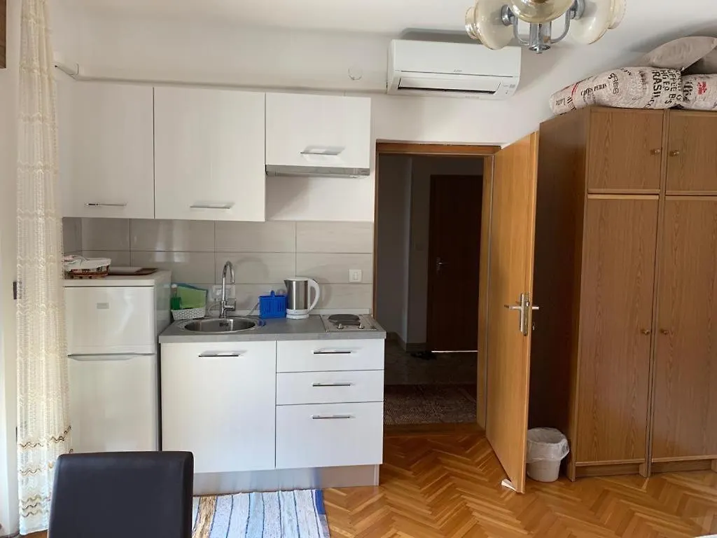Brustoloni 29 Ferienappartment Umag Apartment