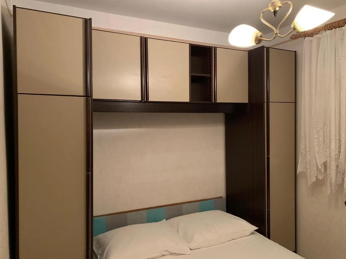 Brustoloni 29 Ferienappartment Umag 0*,